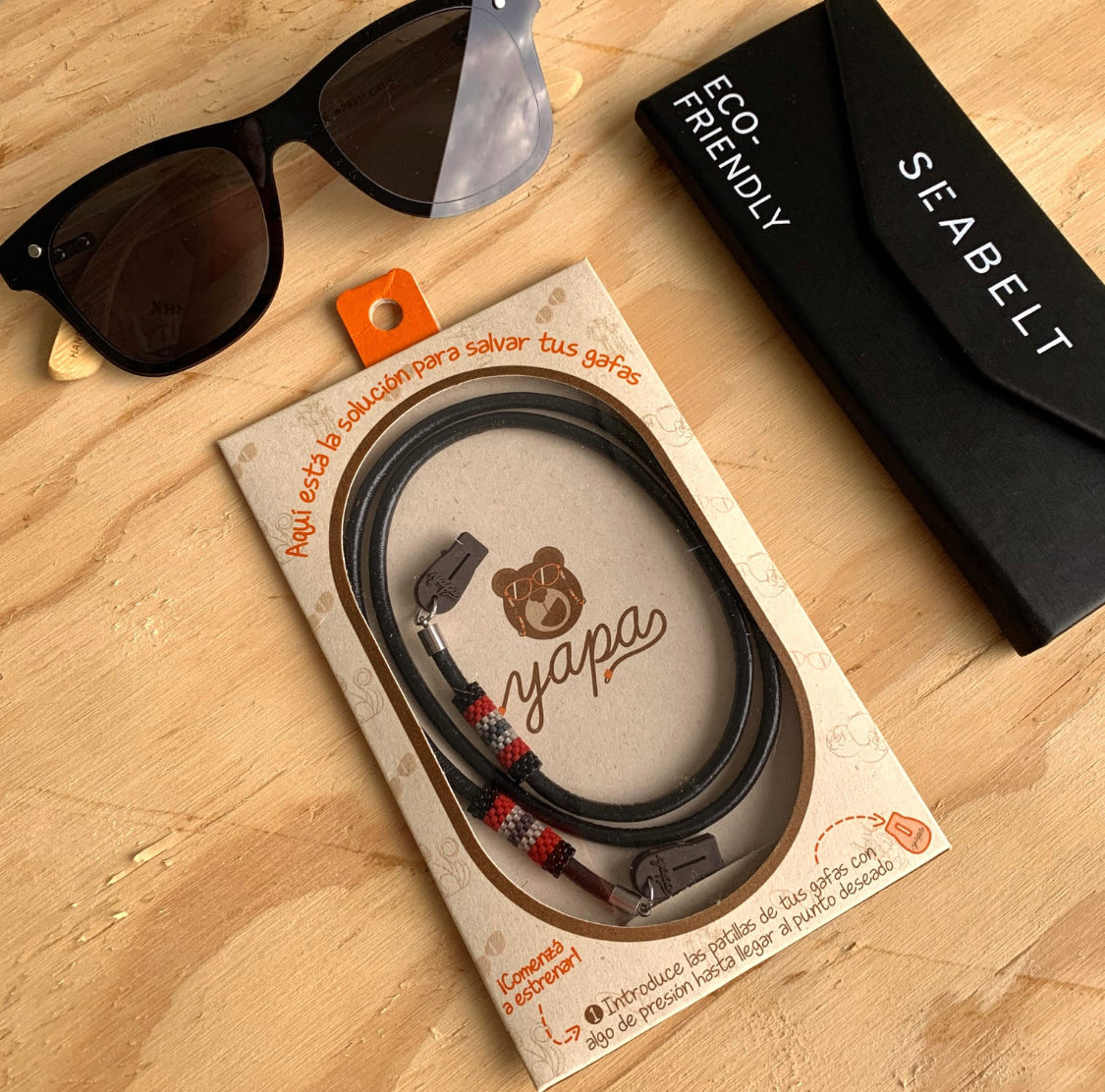 Cuelga Gafas Cuero Peñon