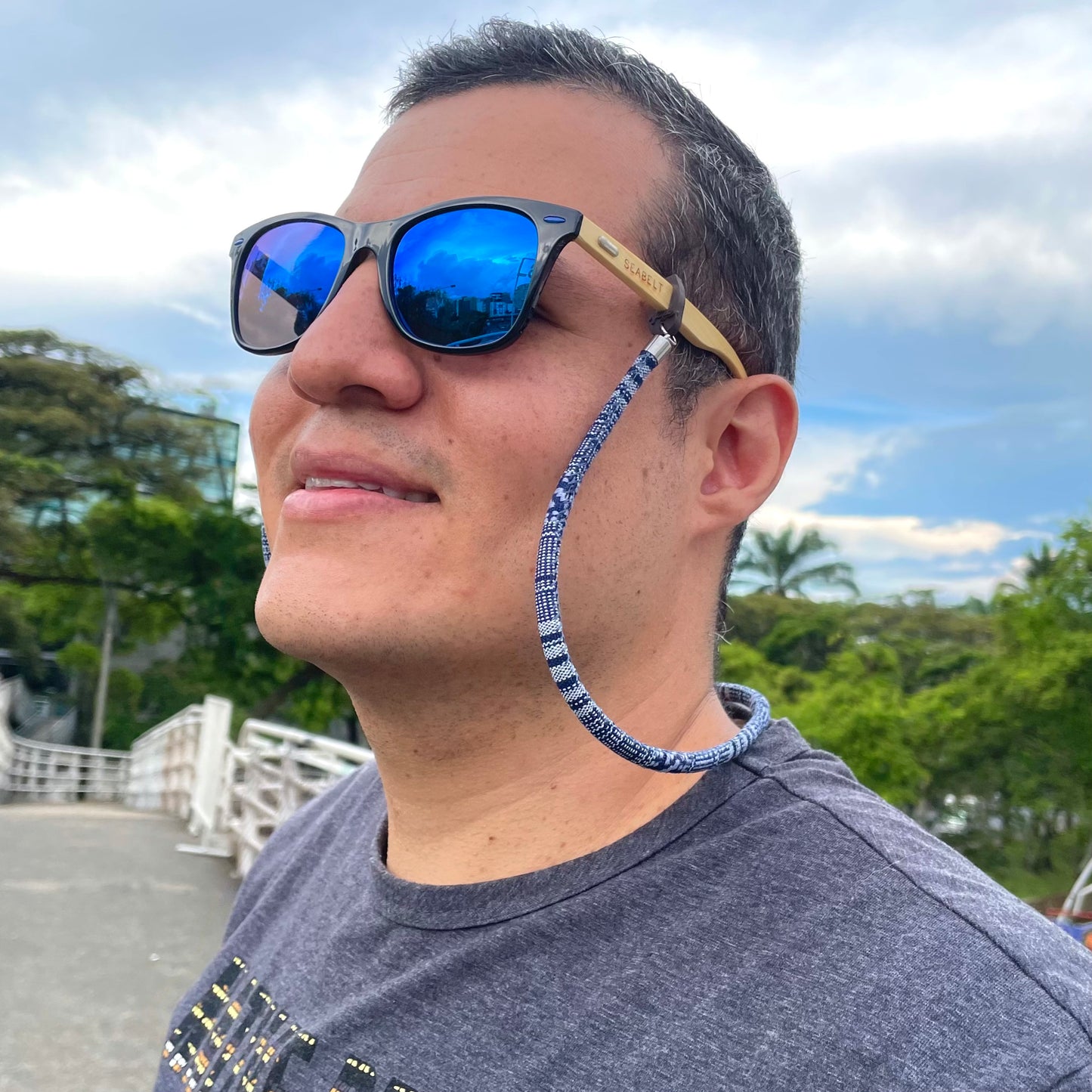 Cuelga Gafas Tejido Etnico La Quinta