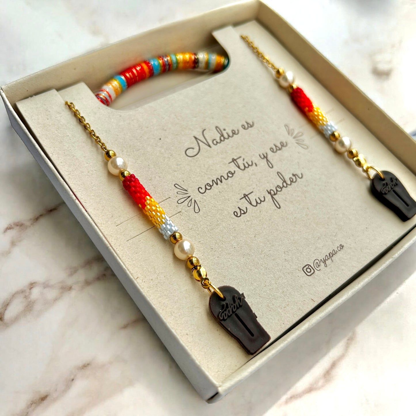 Cuelga gafas tejido Miyuki Farallones